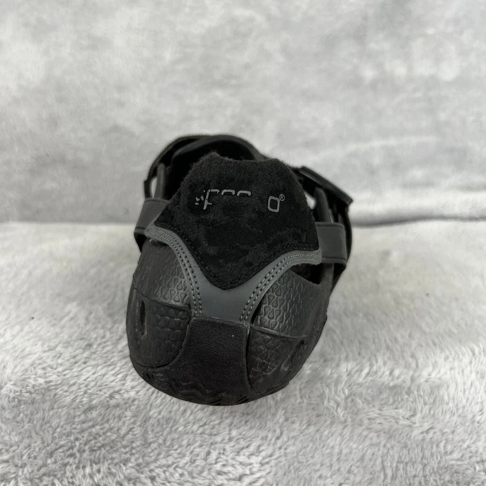 Speedo Hydro Tread Water Shoes Black Men Outdoor Beach River Aquatic Sandals